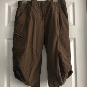 Exofficio womenswear outdoor capri shorts size 12.